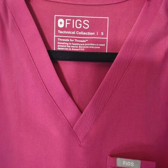 (Flaw) Figs Dark Magenta Catarina Scrub Top - Picture 4 of 6